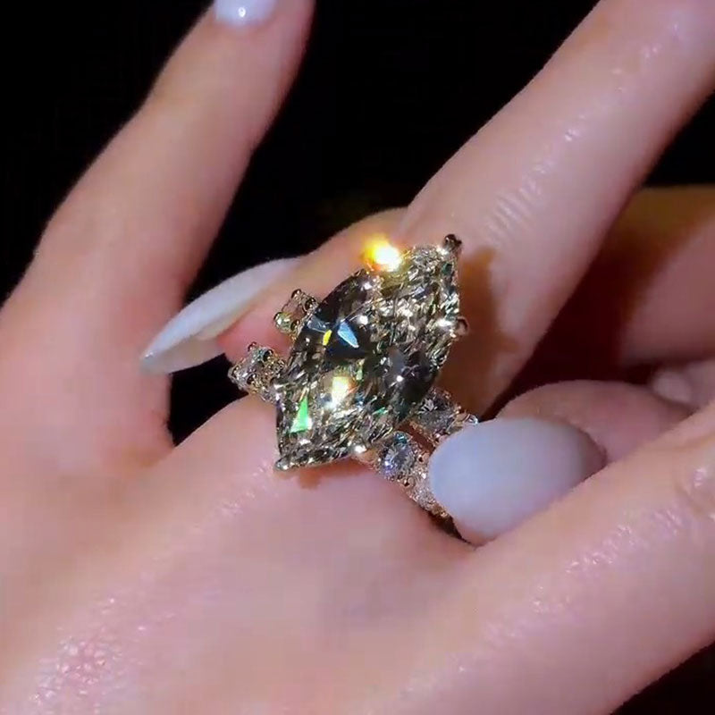 3PC Oval Cut Ring Set With Marquise Cut Band