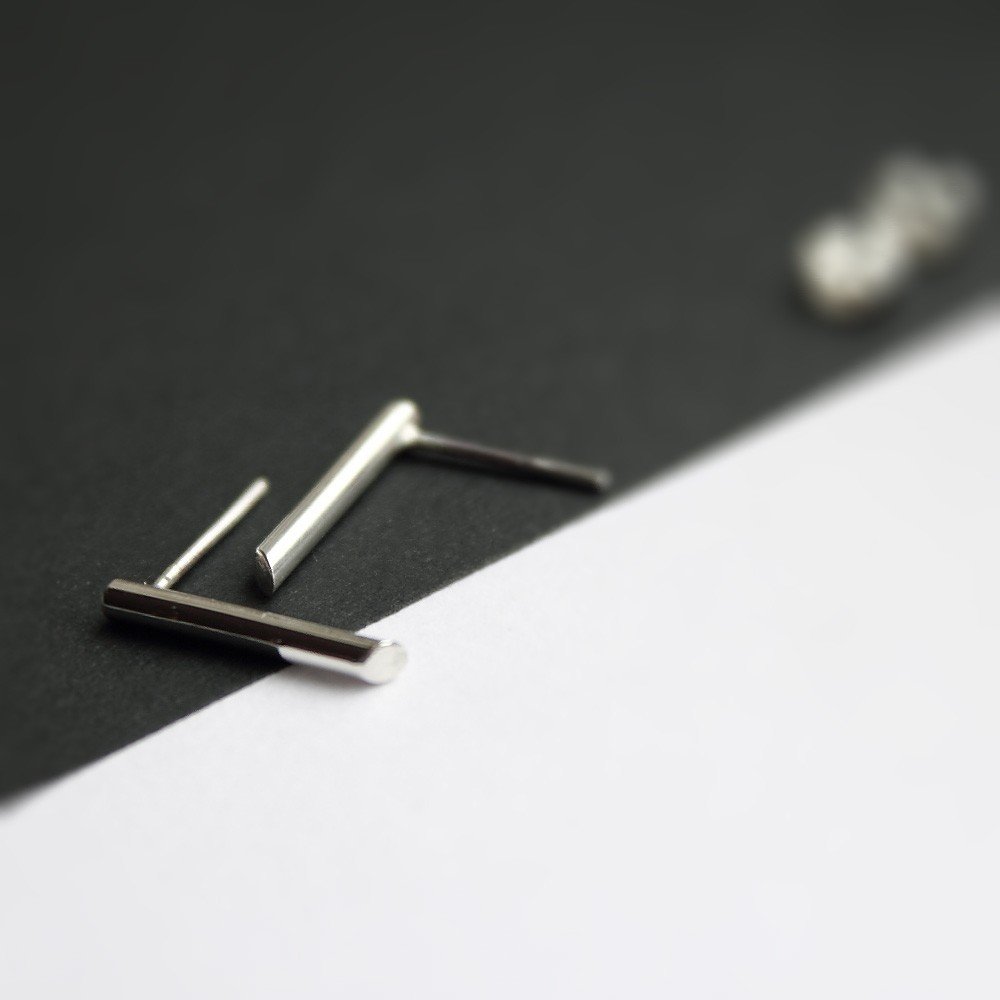 LINE EARRINGS