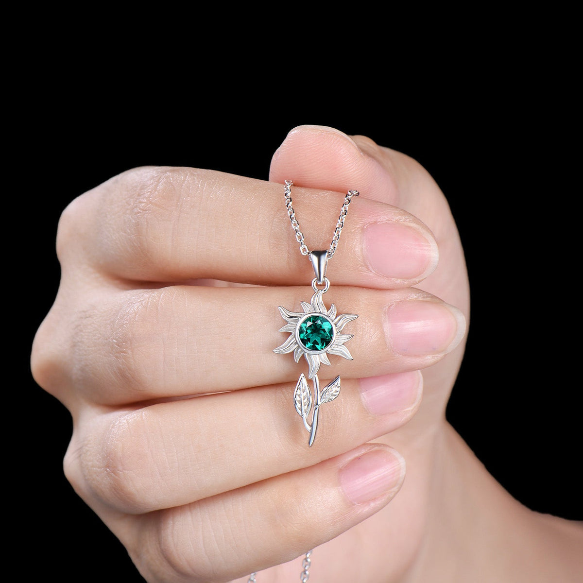 Art Deco Round Emerald Pendant Necklace Sunflower Pendant