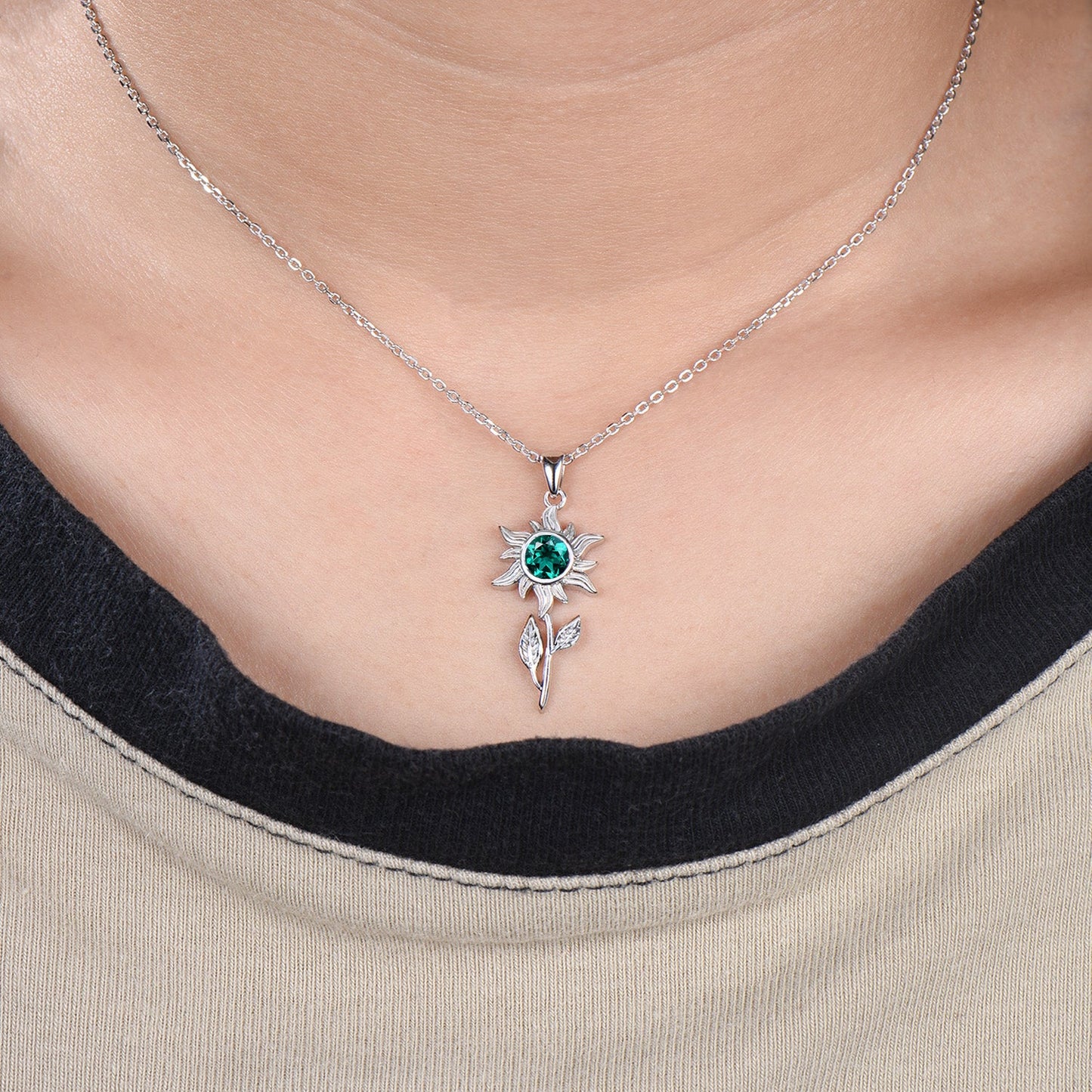 Art Deco Round Emerald Pendant Necklace Sunflower Pendant