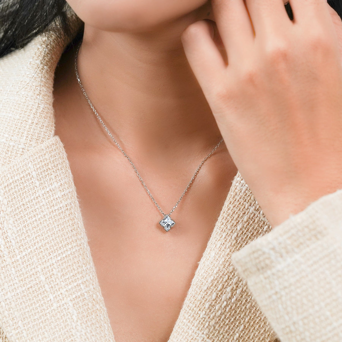 2.7 Carat Flower Cut Design Moissanite Necklace