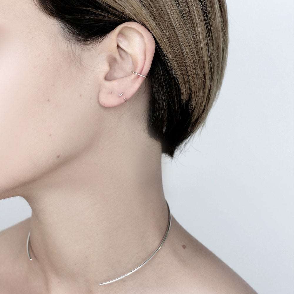 ESSENTIAL SILVER EAR CUFF