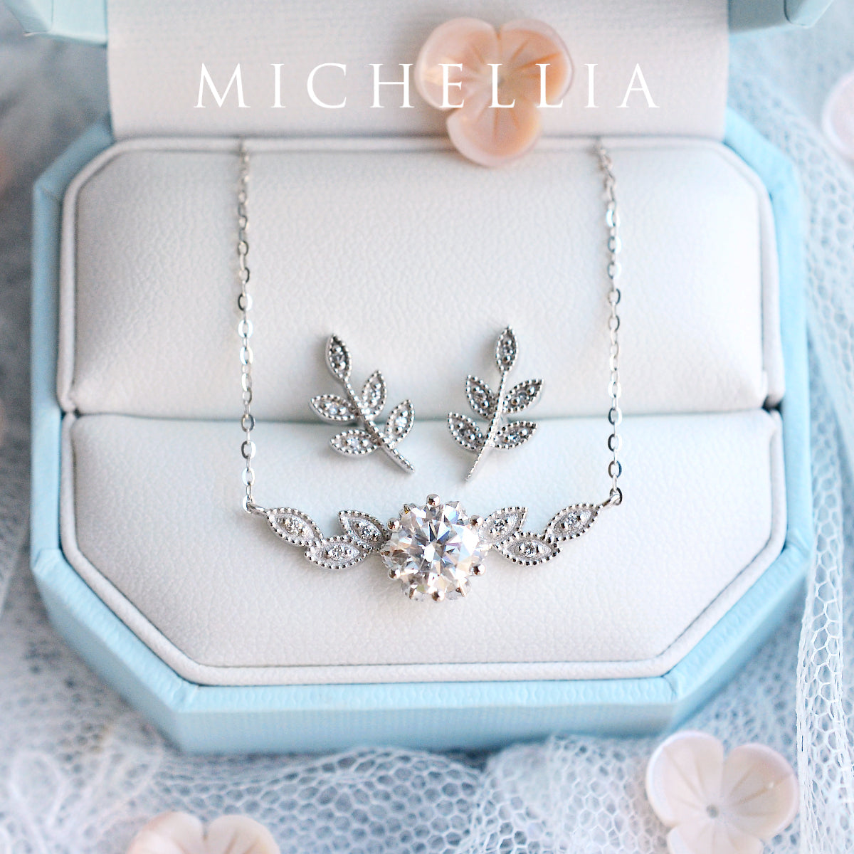[Dahlia] Floral Leaf Necklace in Lab Blue Sapphire