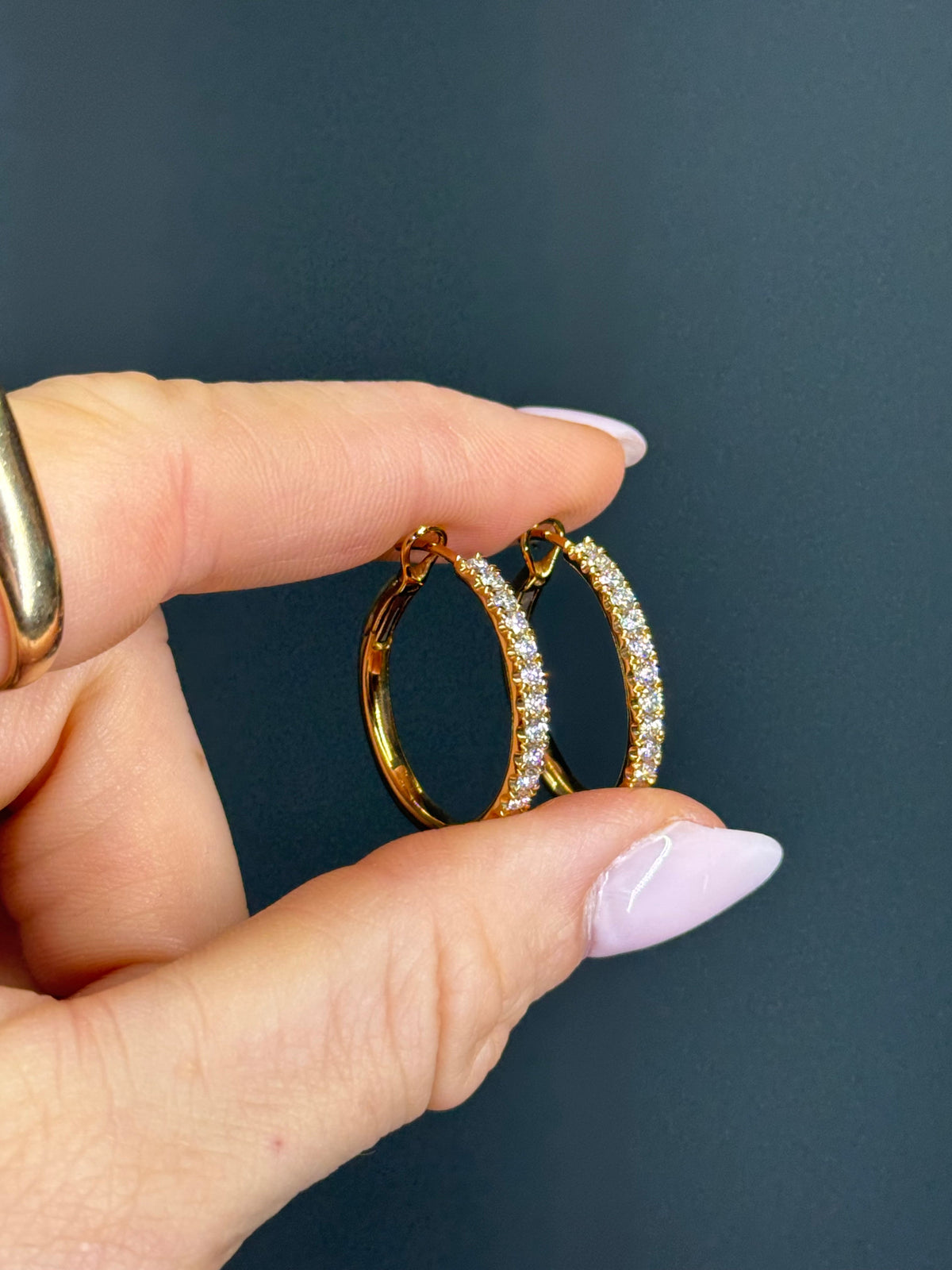Estate 18k Yellow Gold & Natural Diamond Hoop Earrings 1.0 cttw