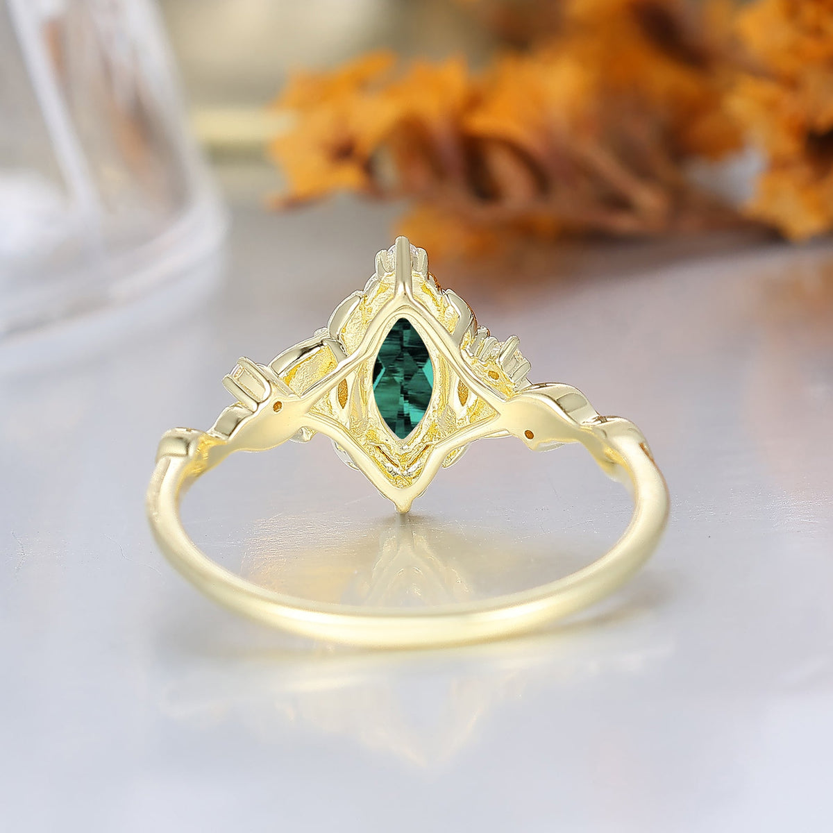 Retro Leaf Cradled Marquise Emerald Women Wedding Ring Noble Claw Prong Emerald Bridal Ring For Her