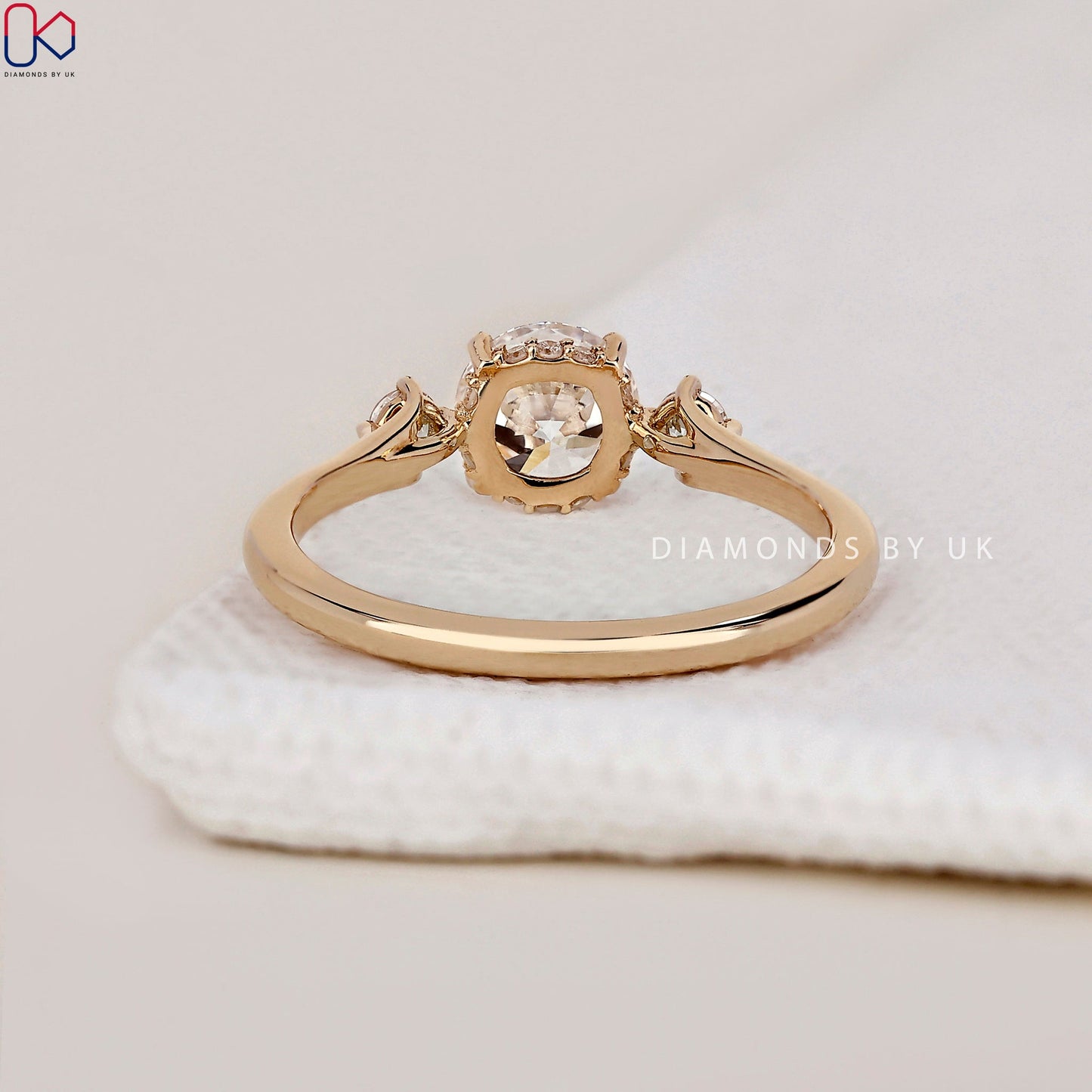Round Cut Diamond 3 Stone Engagement Ring