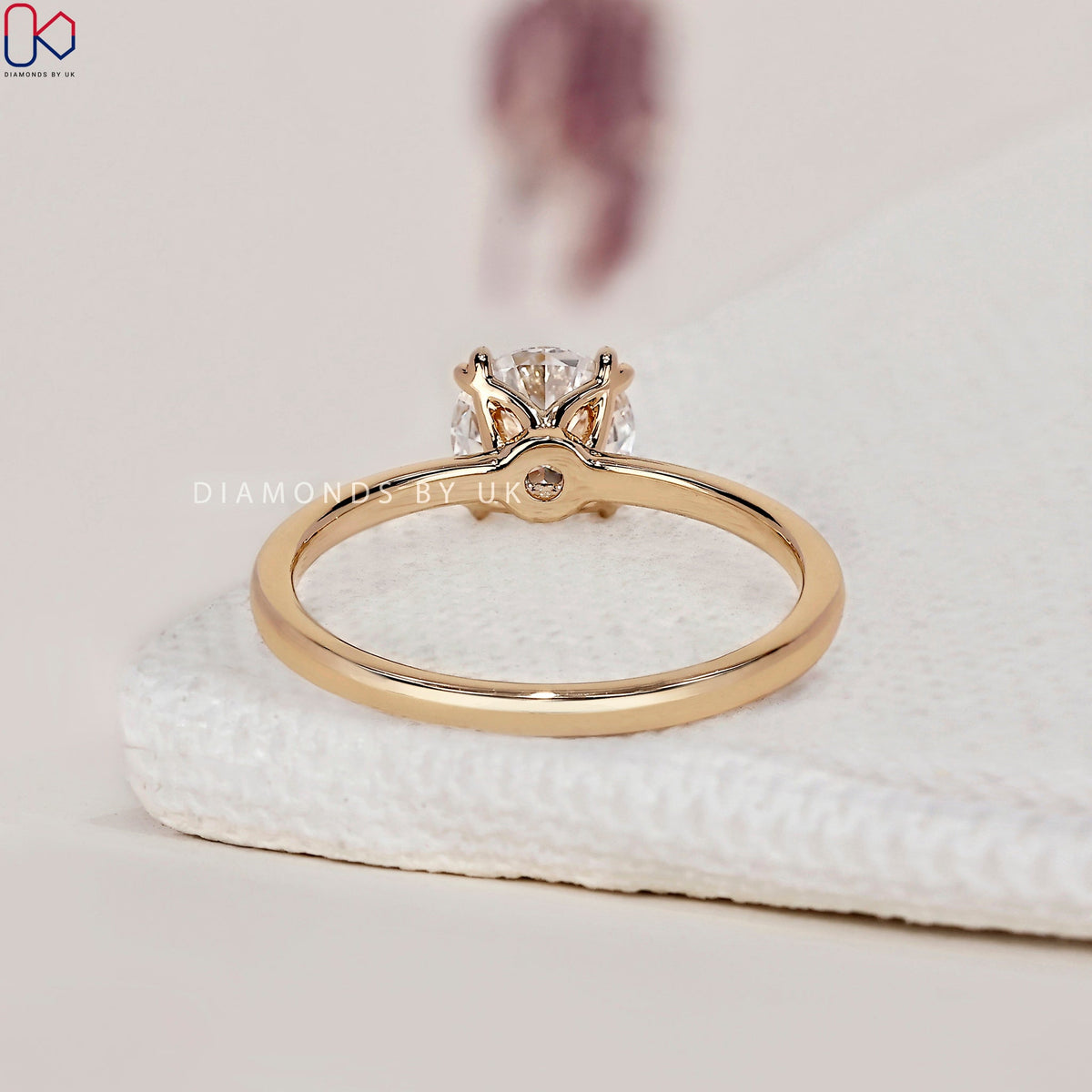Round Solitaire Engagement Ring - Yellow Gold