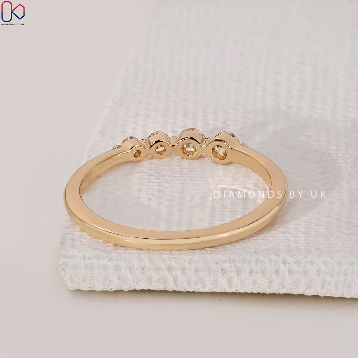 Round Cut 4 Diamond Wedding Band