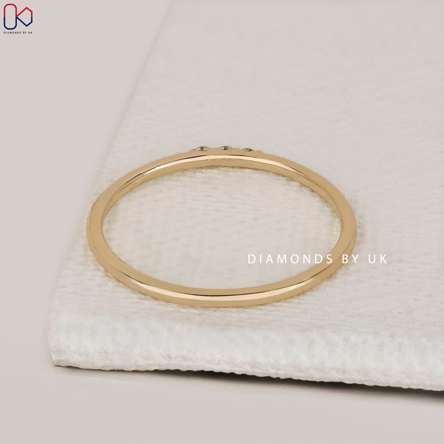 Round Cut 3 Stone Diamond Wedding Band