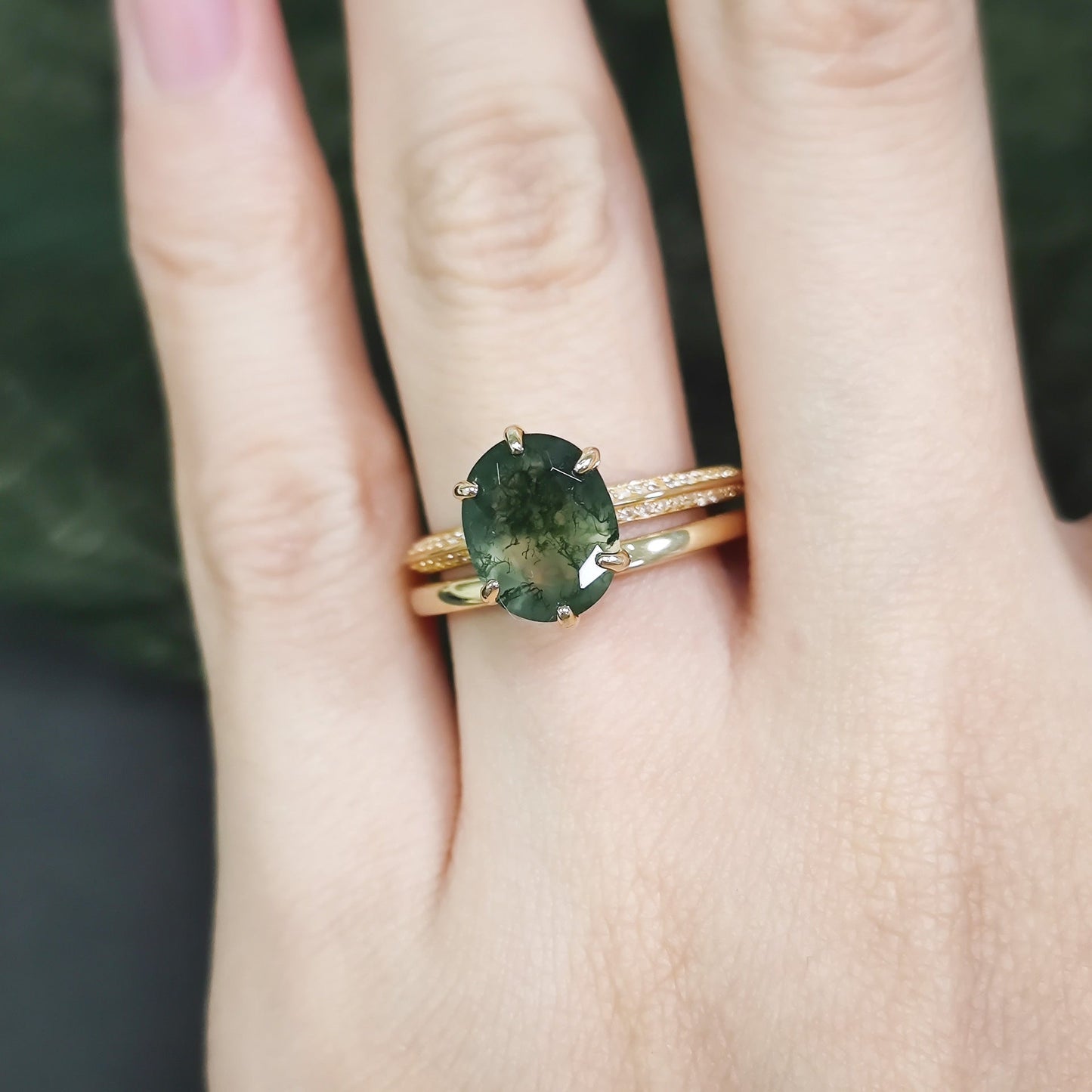 Oval Classic Moss Agate Engagement Ring