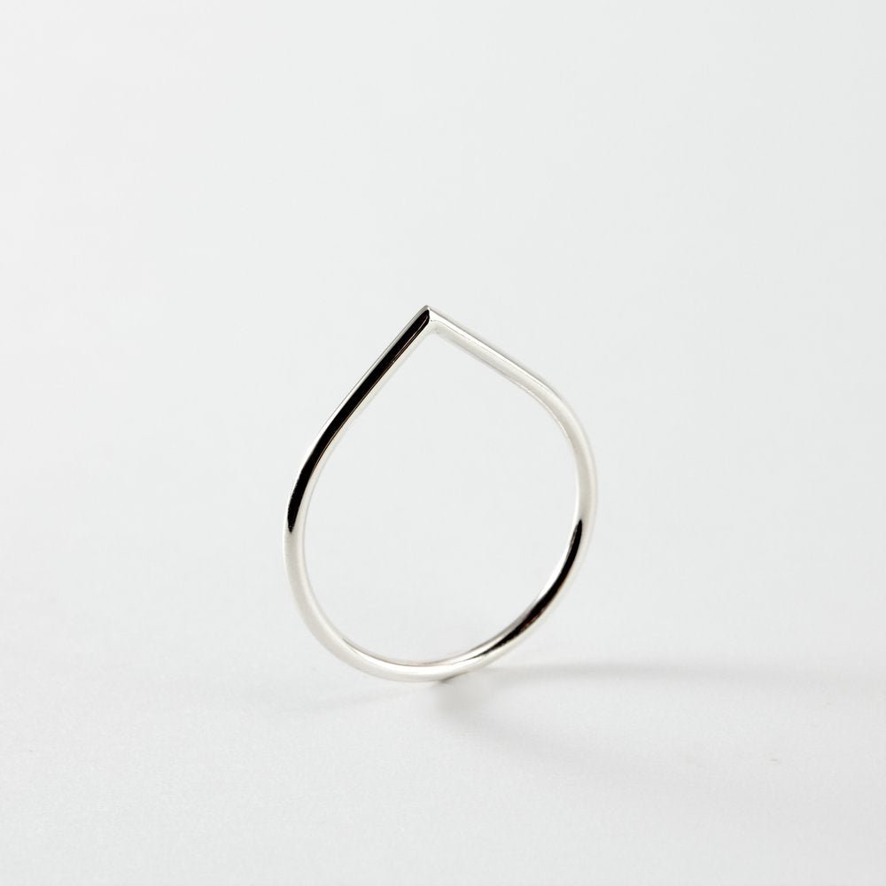 SILVER THORN RING