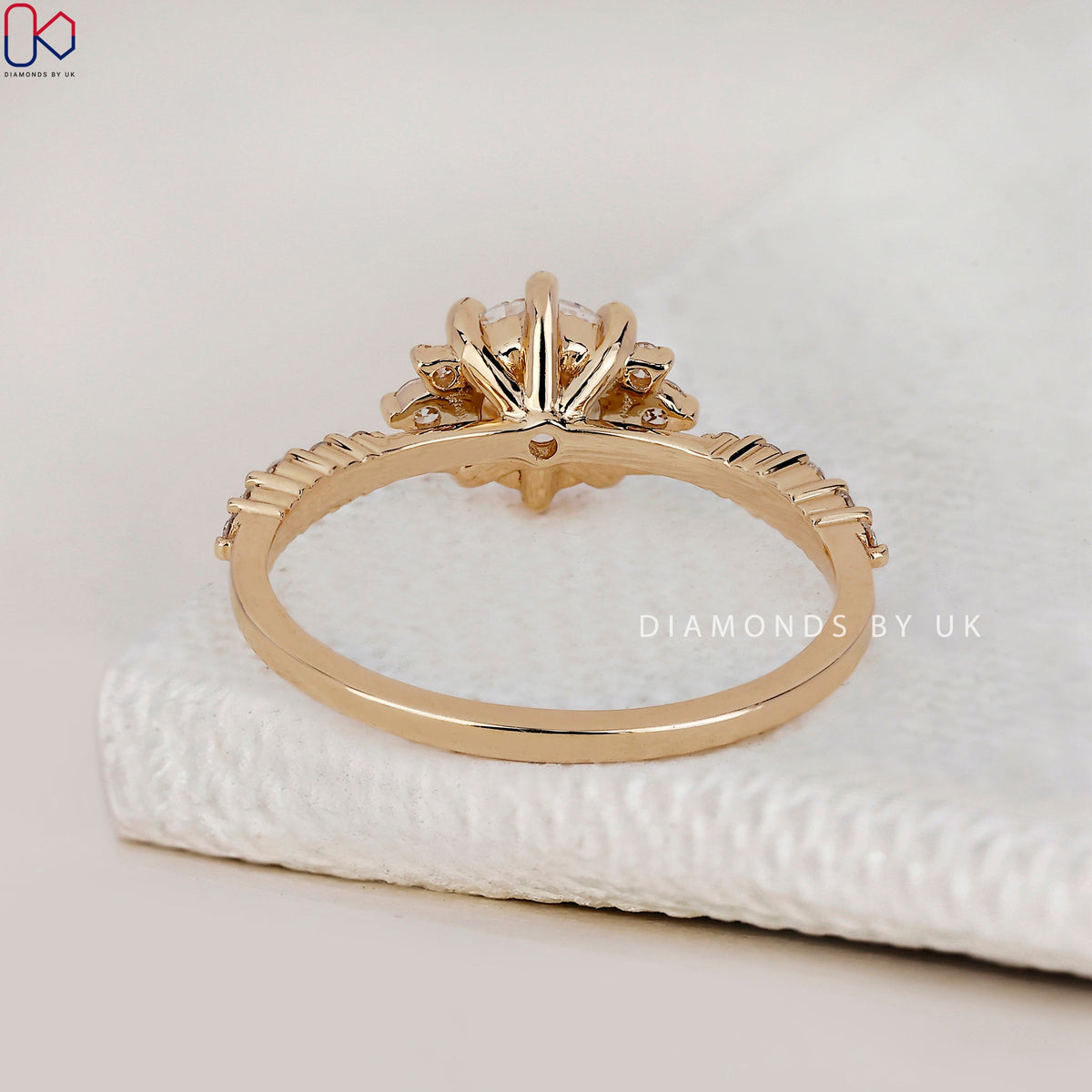 Round Brilliant Diamond Cluster Ring