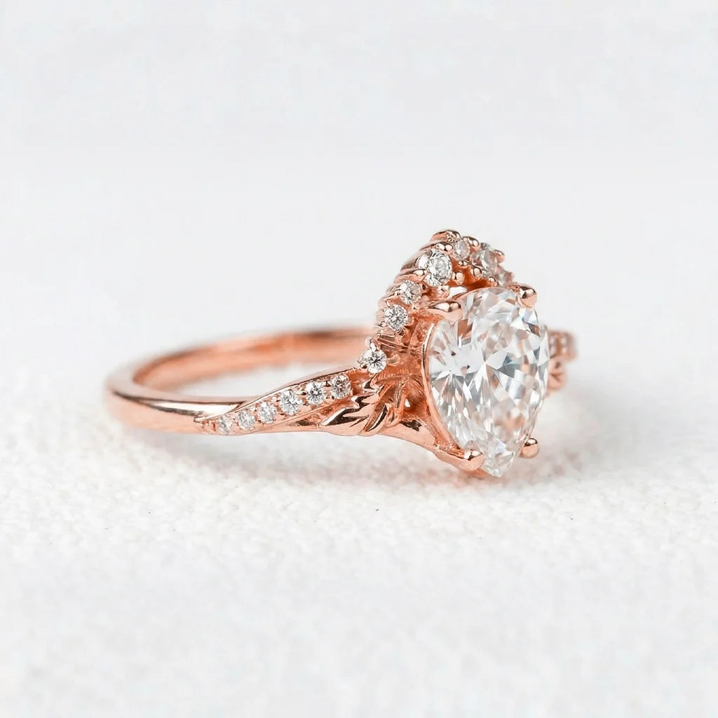 Victoria’s Griffin | Vintage Diamond Halo & Leaf Bridal Set 2pcs