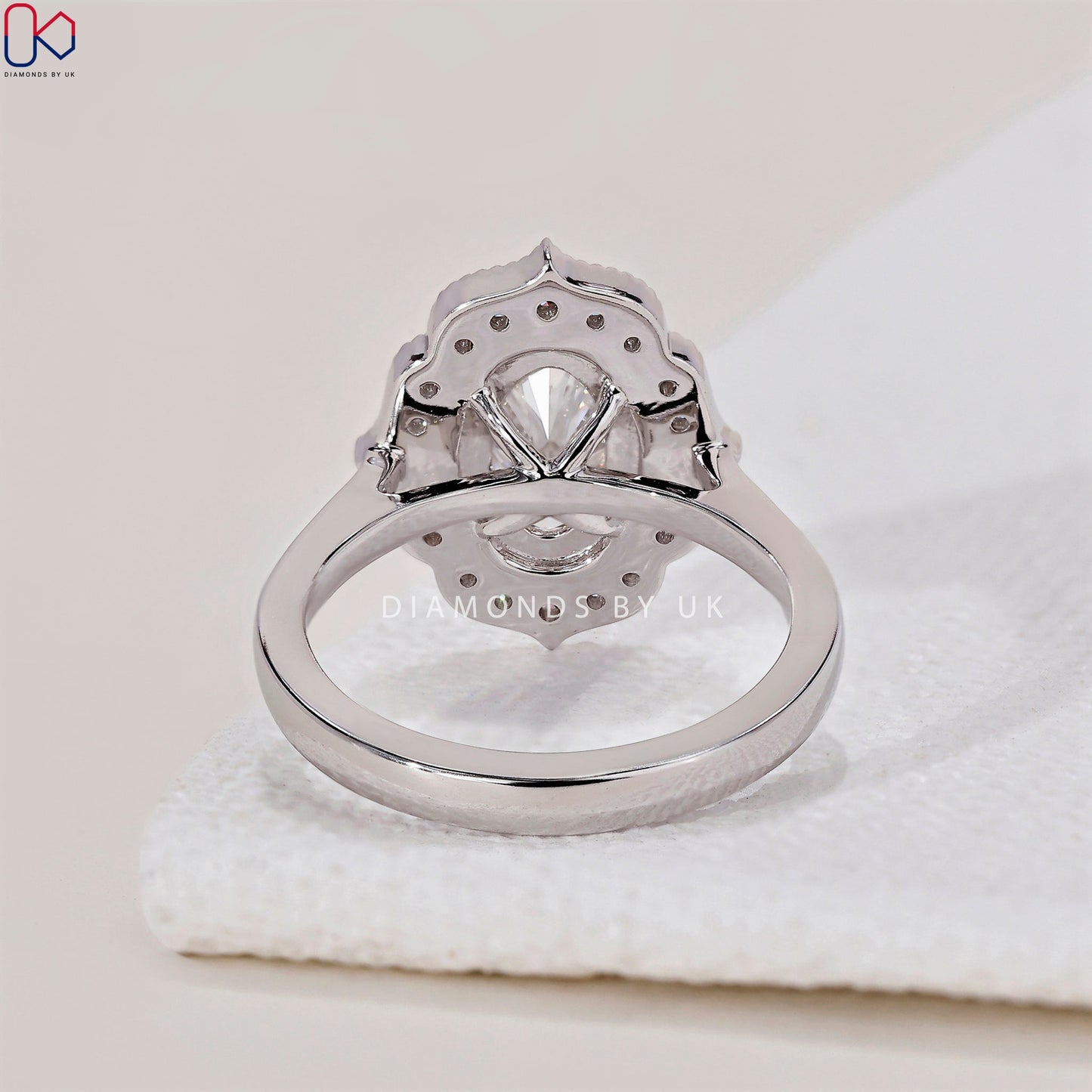 Oval Halo Engagement Ring – Cathedral Setting