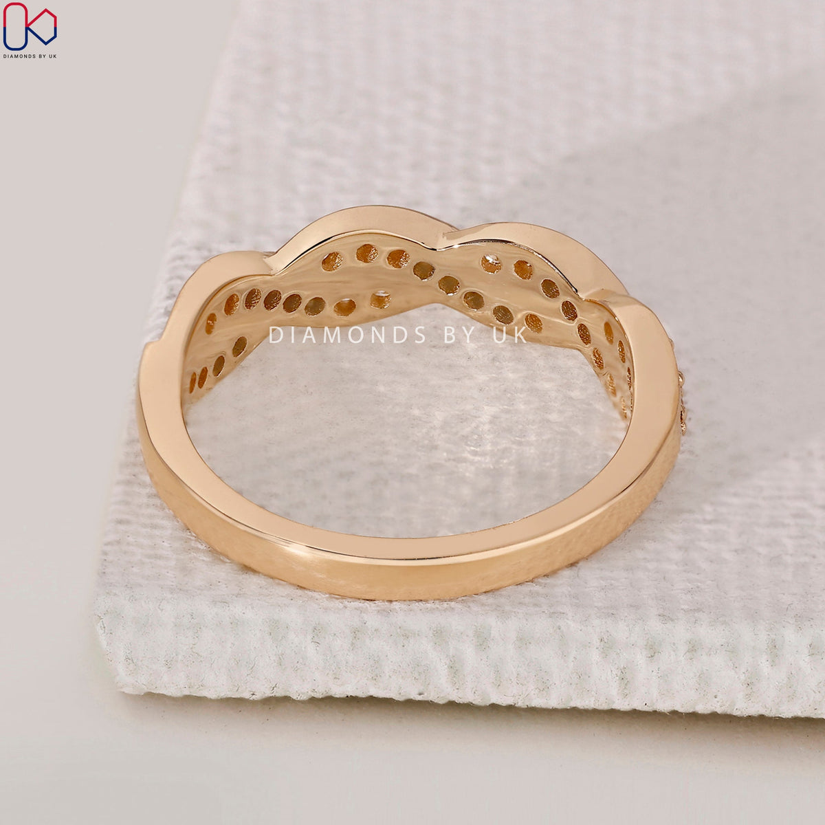 Round Diamond Half Eternity Band In Yellow Gold
