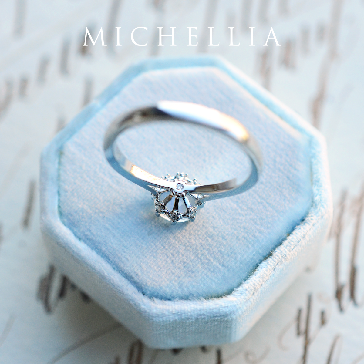 [Victoria] Classic Crown Solitaire Ring in Moonstone