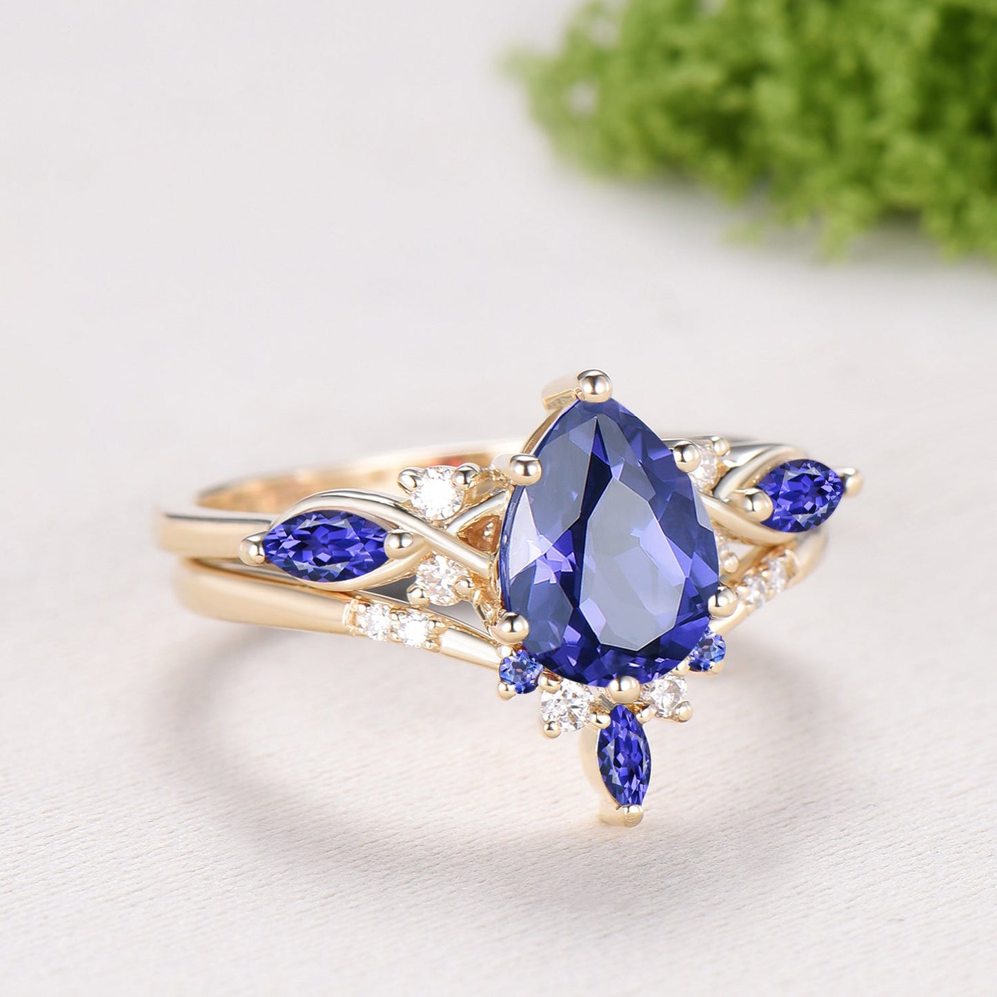 Pear Cut Natural Tanzanite Engagement Ring Diamond Curved Band Yellow Gold Bridal Set