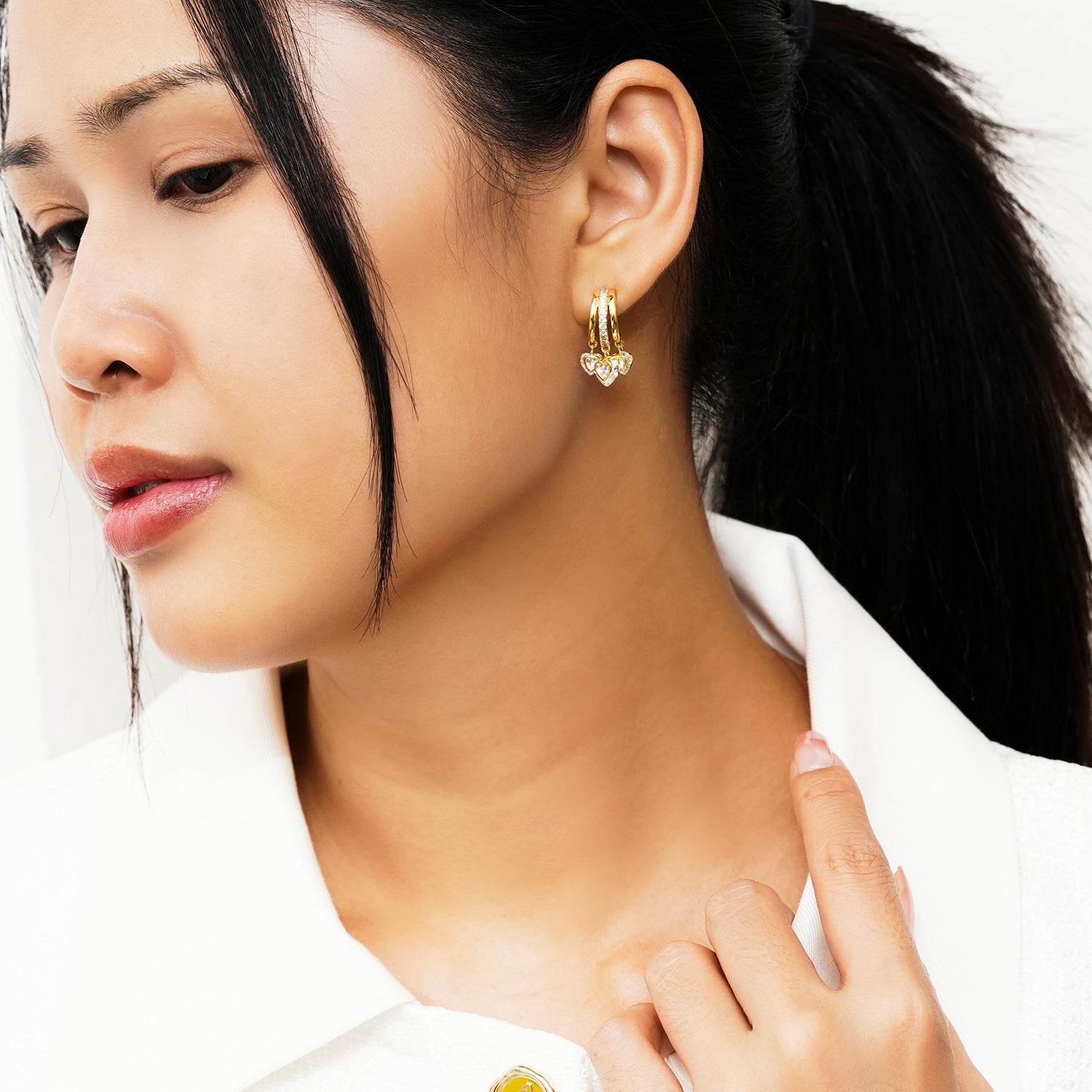 Romantic Heart Charm Dangle Hoop Earrings – Elegant Gold Fashion Jewelry