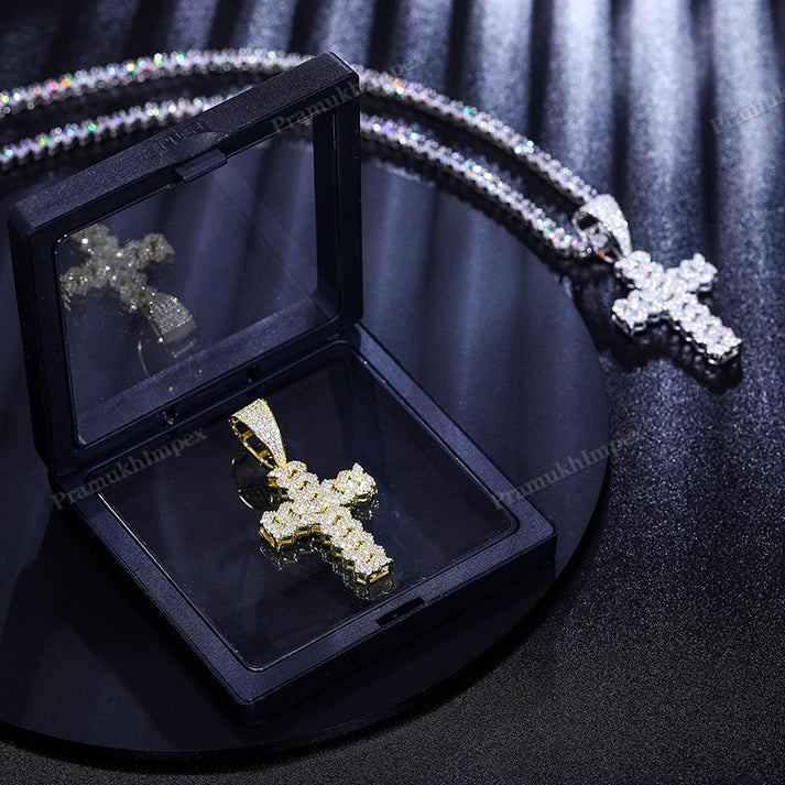 S925 Moissanite Cuban Prong Cross Pendant
