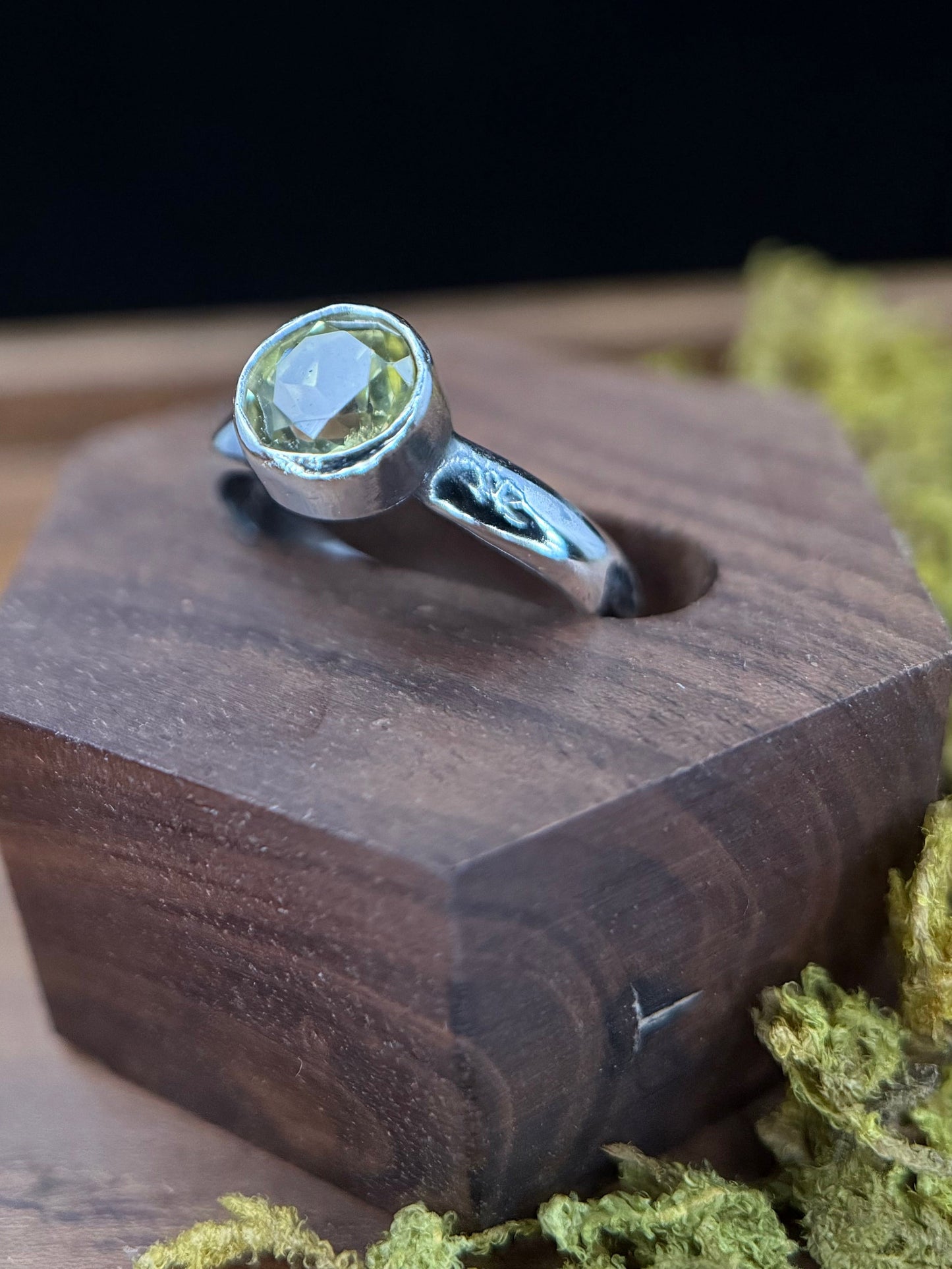 Eyes Closed Canary Ring