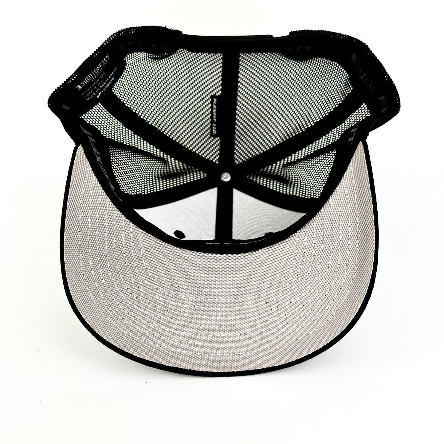 DW Logo hat