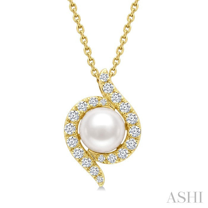 Pearl & Diamond Fashion Pendant