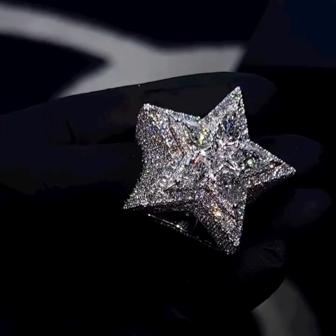 Handmade 23ct Pear-shaped Zircon Inlaid Luxury Sterling Silver Star Shape Men's Ring