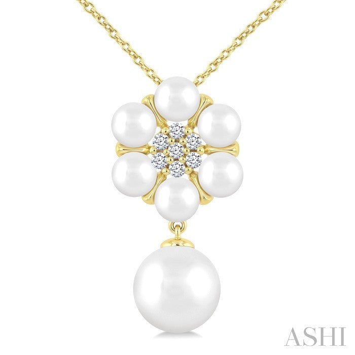 Floral Pearl & Diamond Fashion Pendant