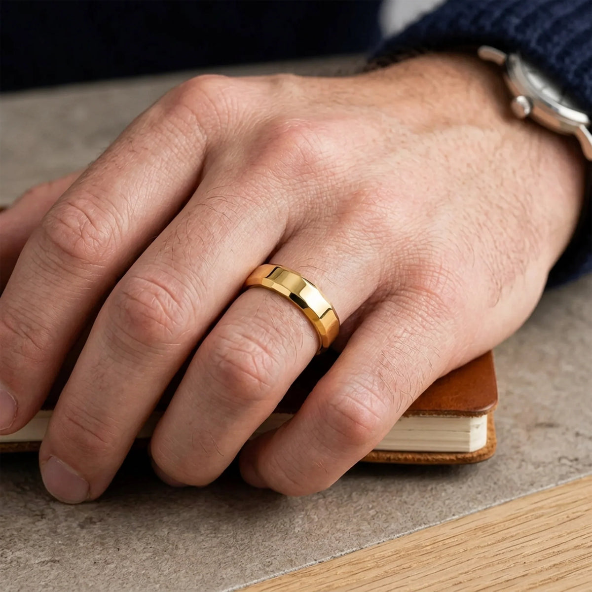 Ribbed Edge | Polished Men’s Wedding Band