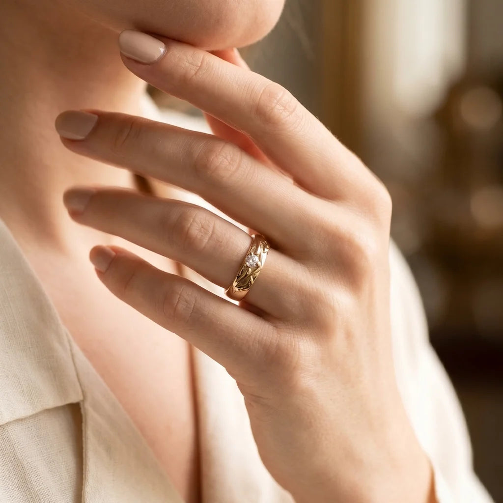 Ivy’s Spark | Diamond Leaf Wedding Band