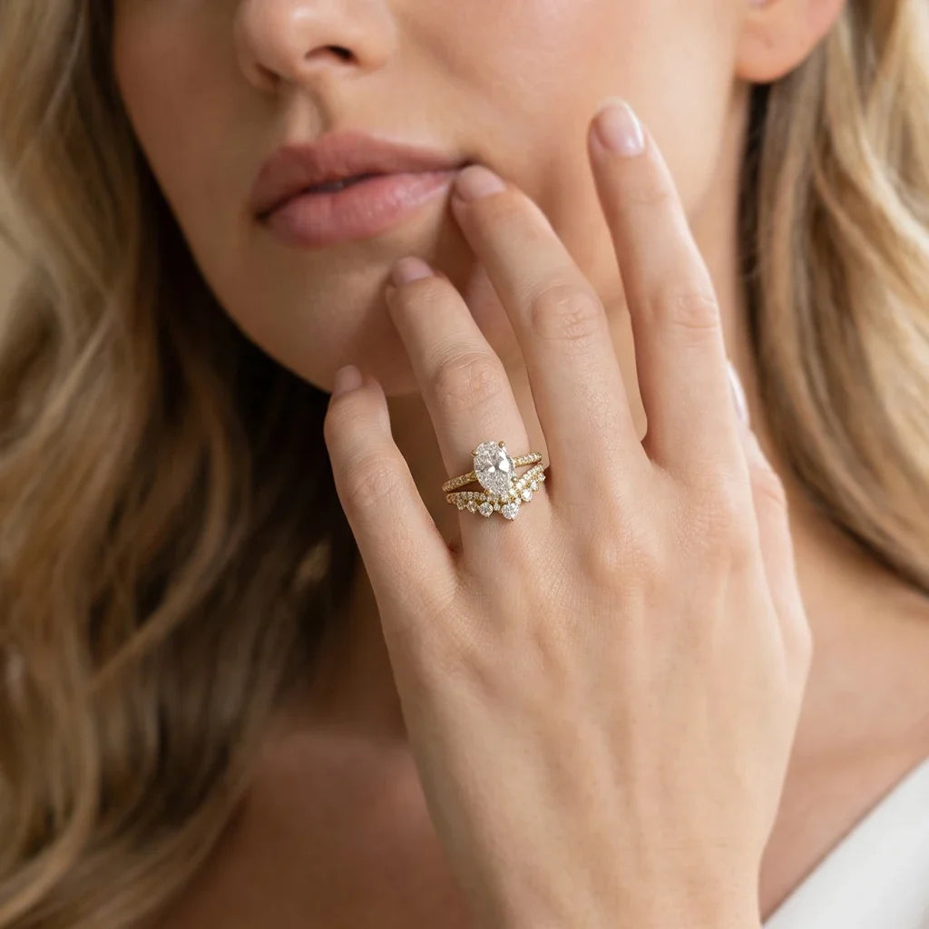 Grace’s Tiara | Vintage Oval Cut Lab Diamond Bridal Set 2pcs