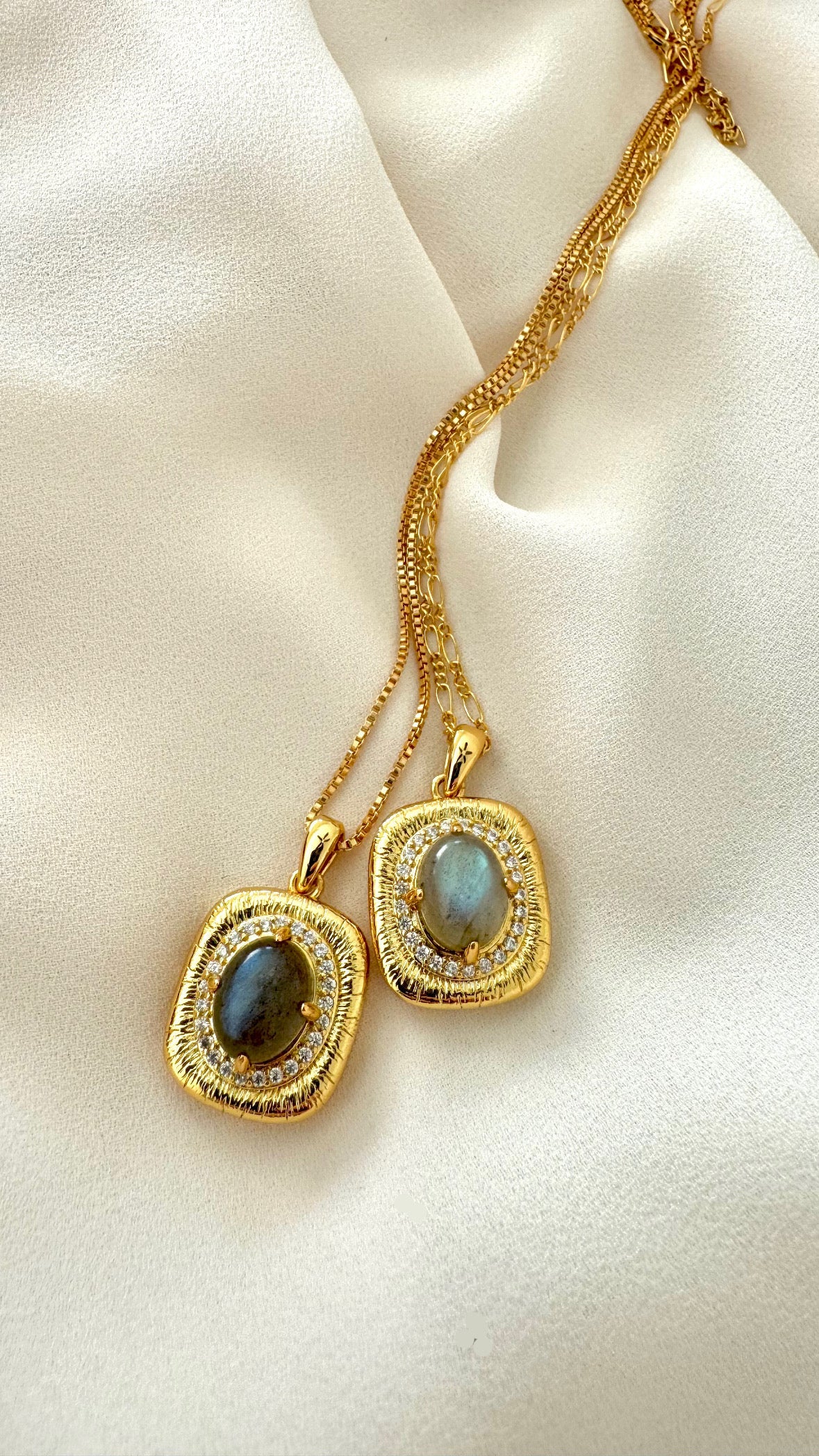 Gold Filled Oval Labradorite Pendant Square Framed Gemstone Pave Necklace Figaro Box Chain