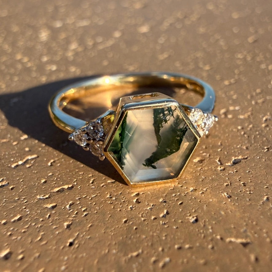 Hexagon Moss Agate Ring | 14K Yellow Gold