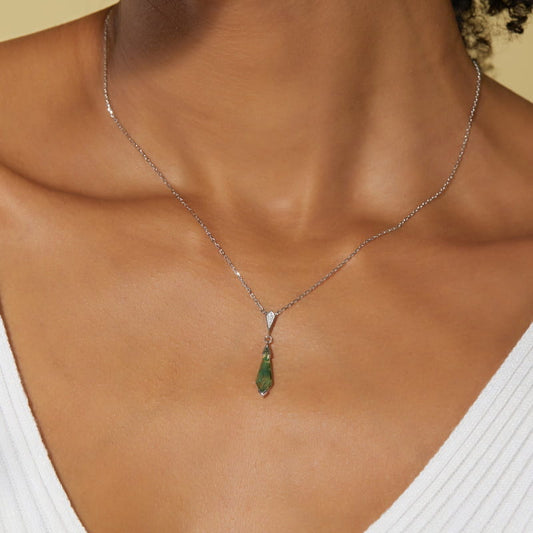 The Aurora Kite â€?Kite-Cut Green Moss Agate Necklace