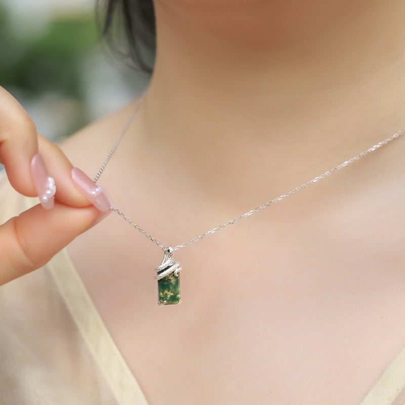 Luxury Snake Shape Green Moss Agate Pendant Necklace