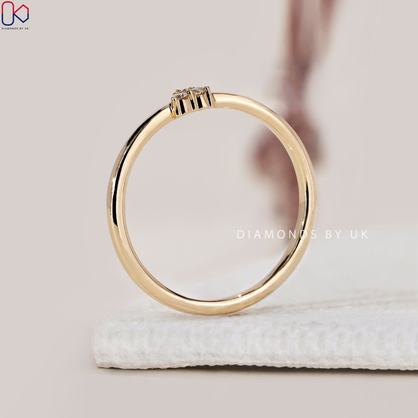 Round diamond Three Stone Wedding Band