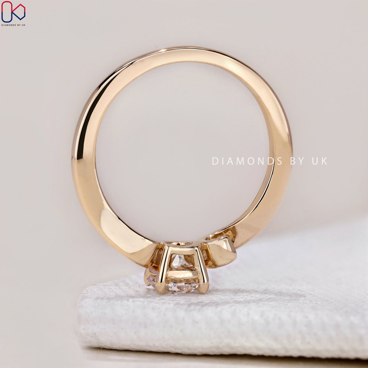 3 Diamond Engagement Ring - Round Diamond