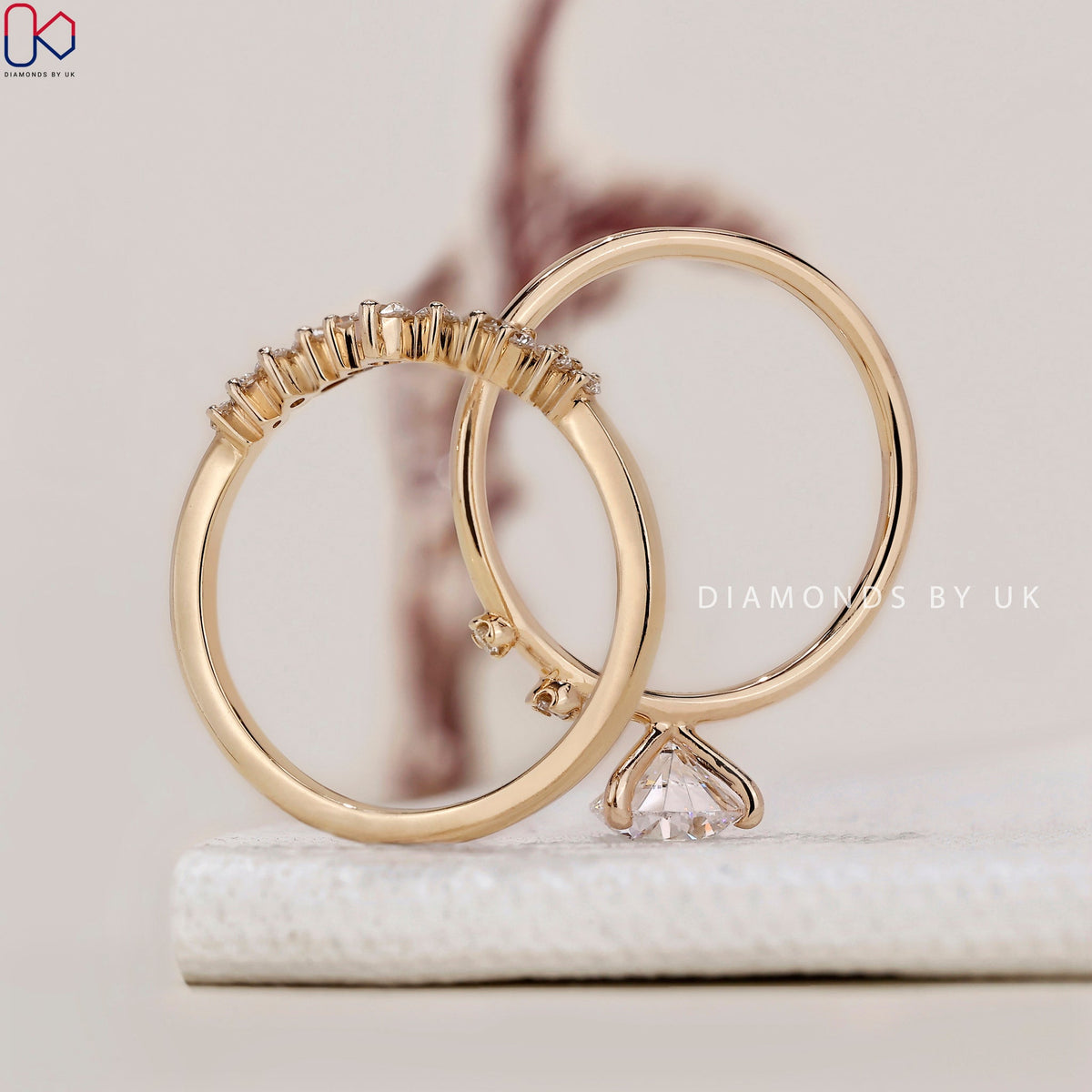 Round Diamond Ring With Curved Wedding Band