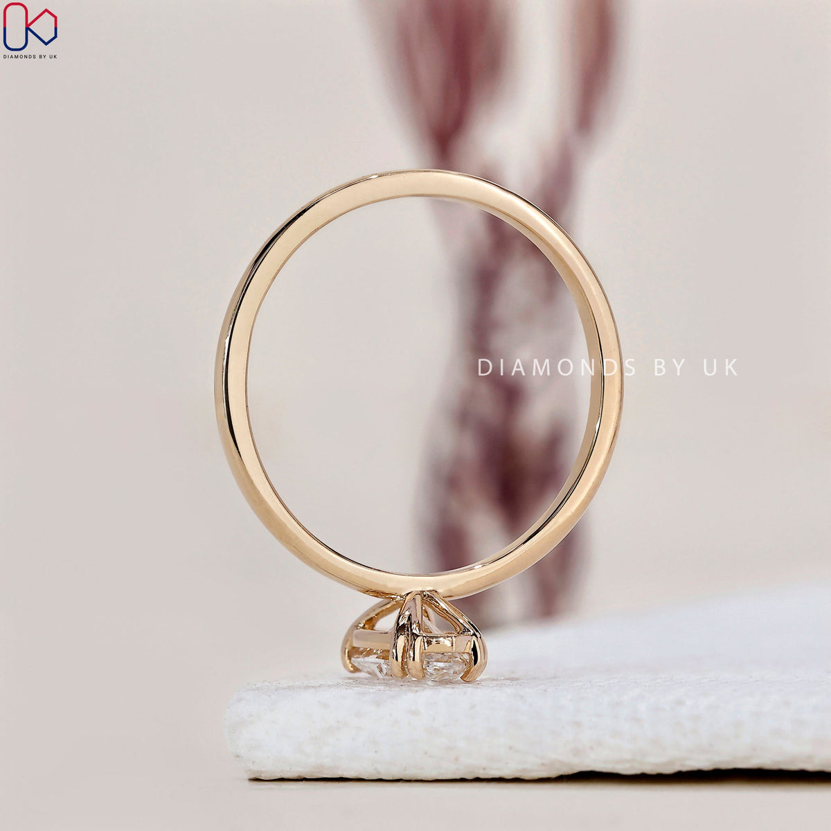 Marquise Engagement Ring – Solitaire Setting