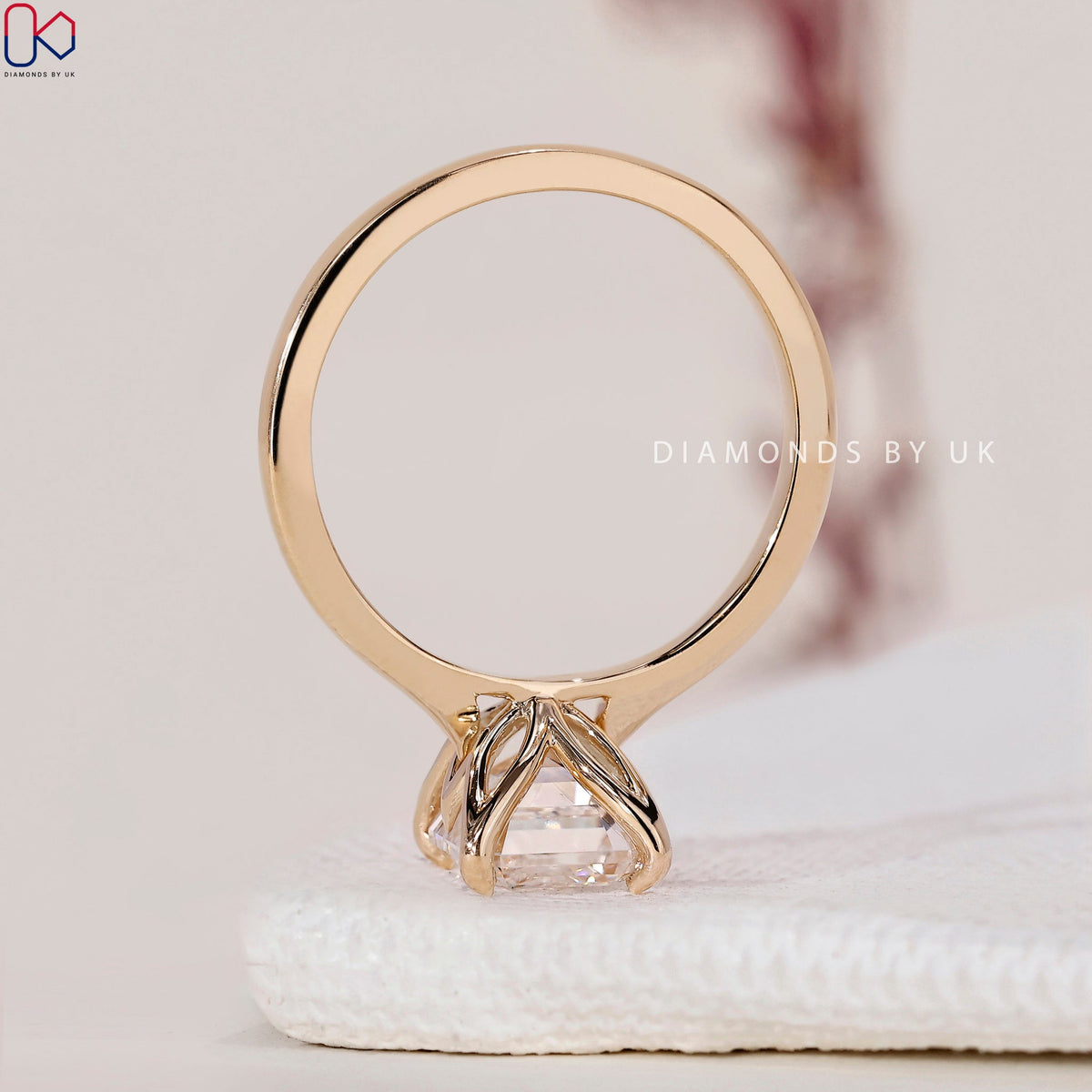Emerald Cut Solitaire Ring - Yellow Gold