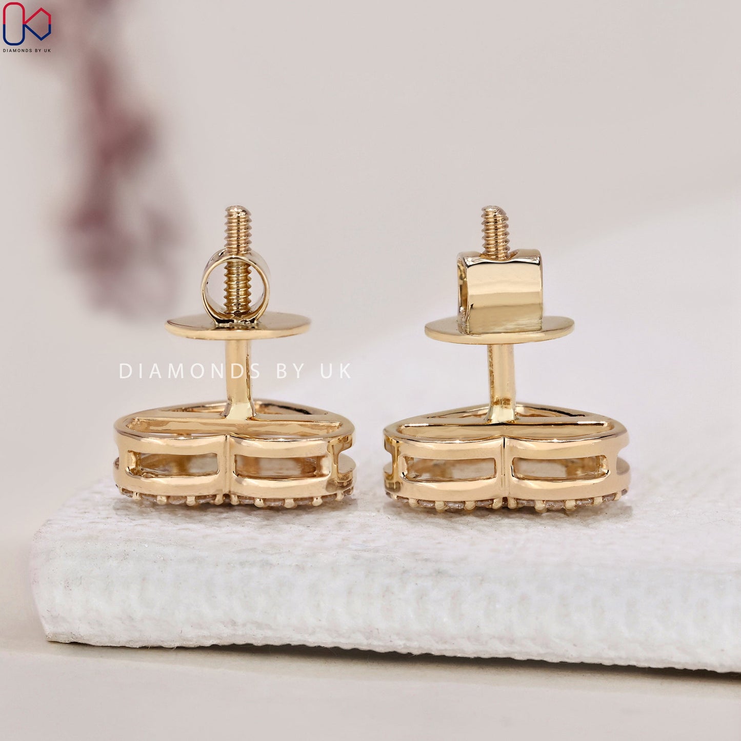 Heart Shaped Earrings - Round Diamond