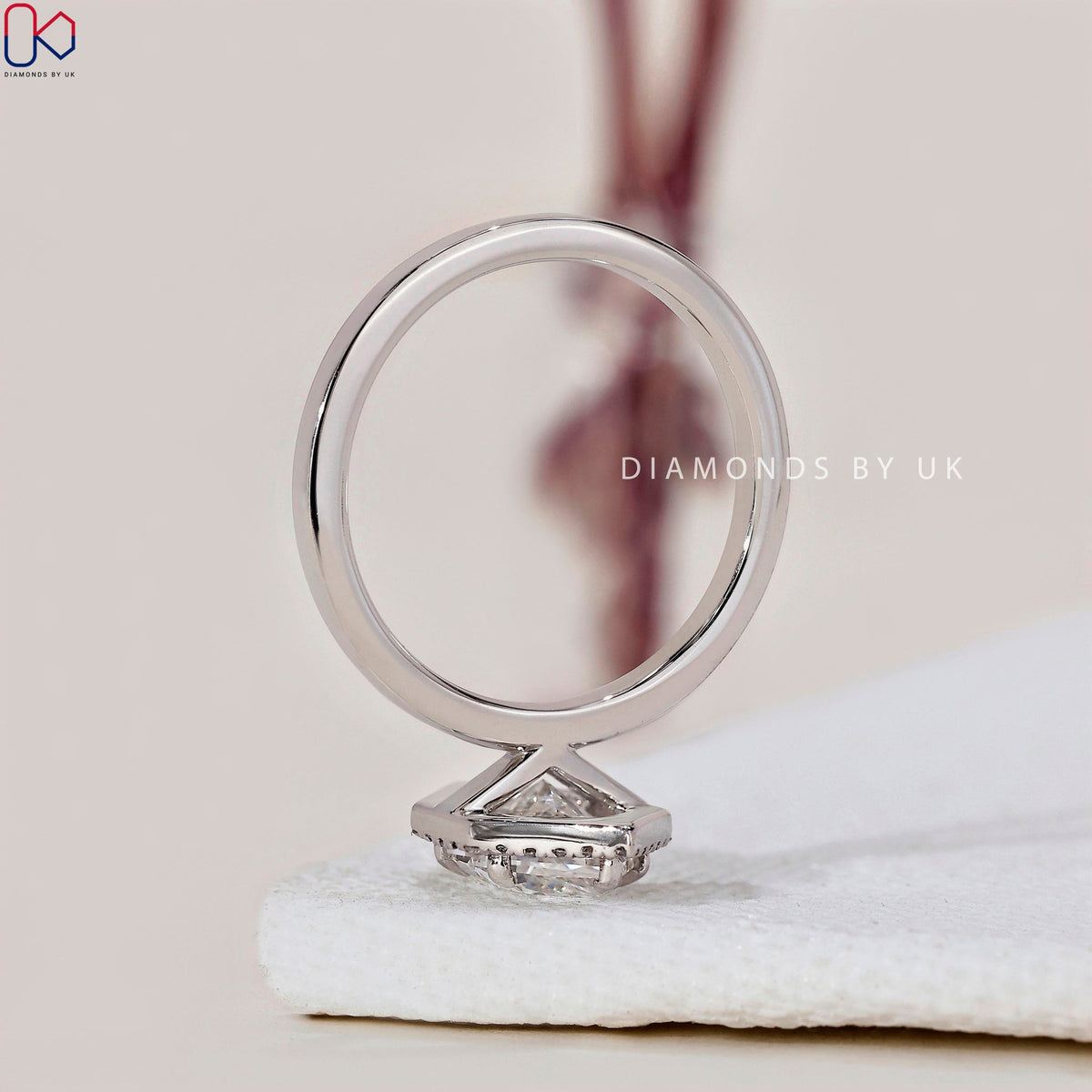 Dutch Marquise Engagement Ring – Halo Setting