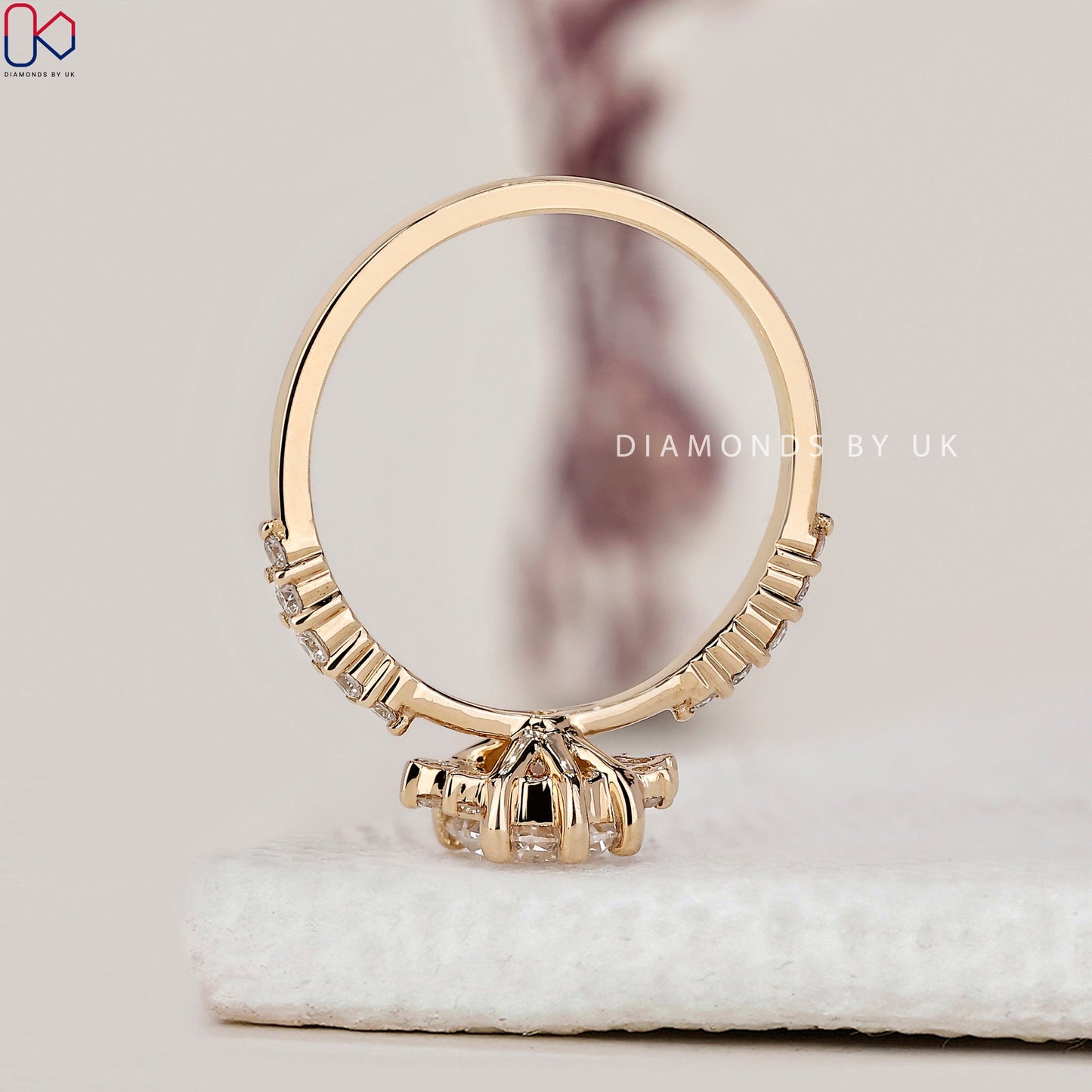 Round Brilliant Diamond Cluster Ring