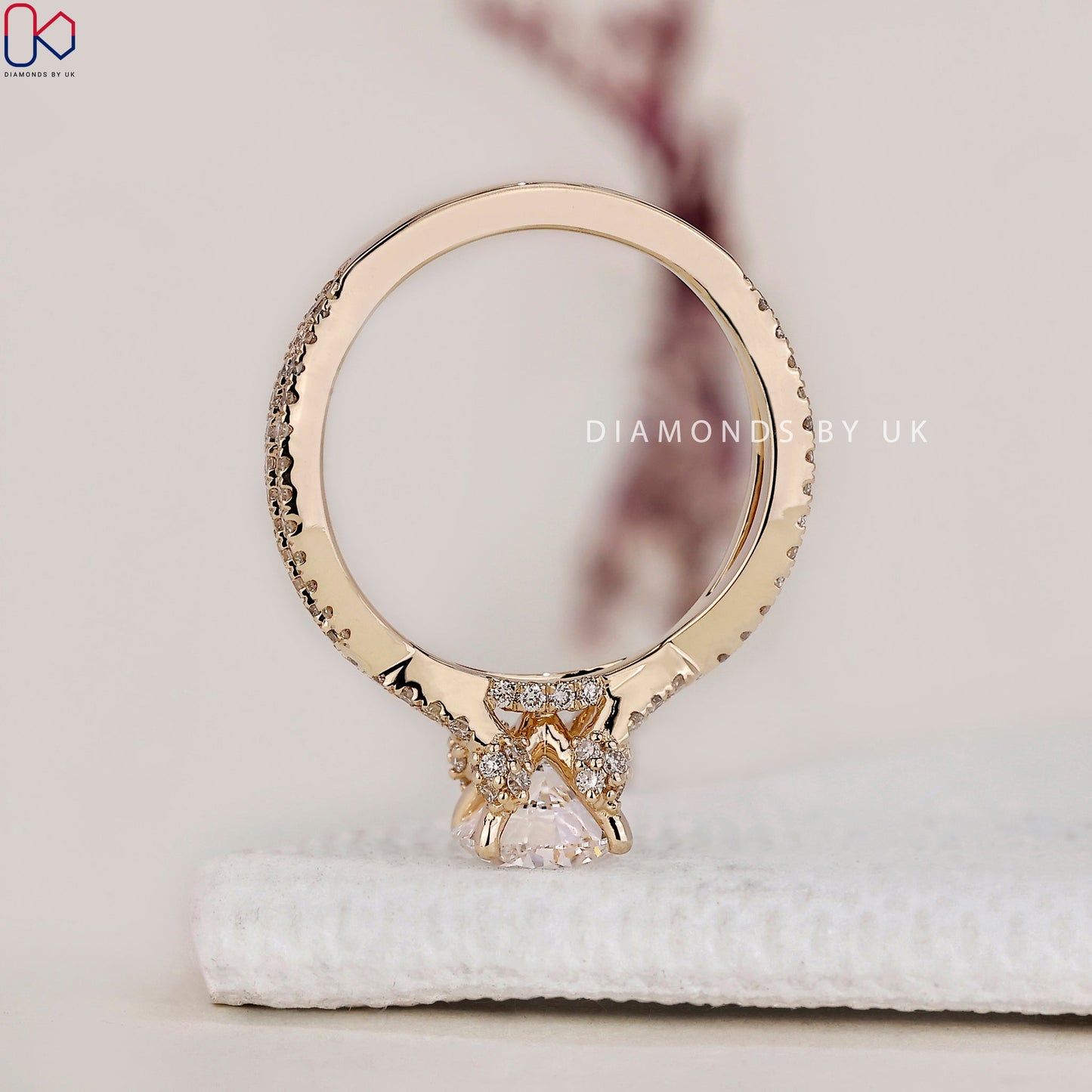 Twisted Band Engagement Ring - Round Diamond