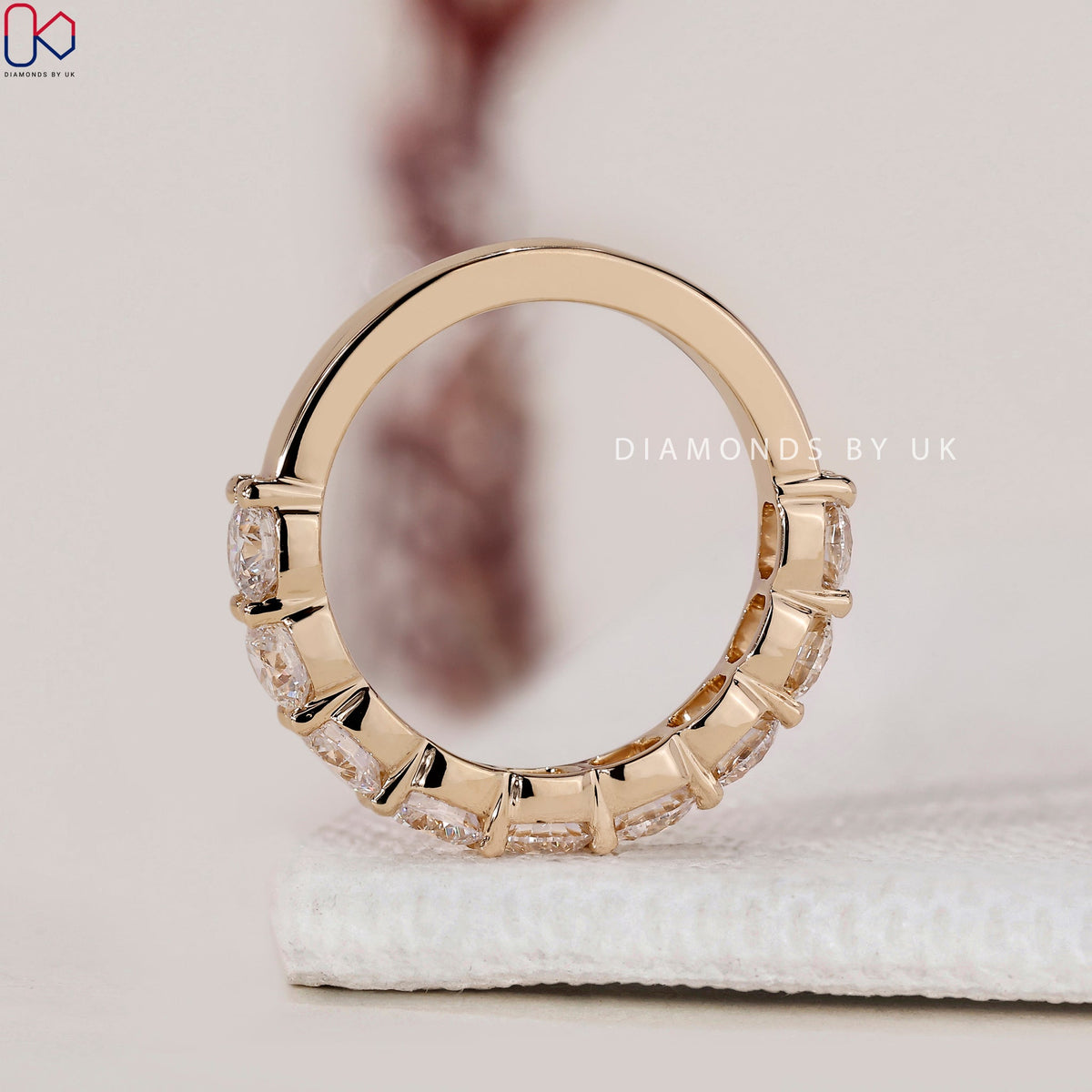 Half Eternity Band – Round Diamonds