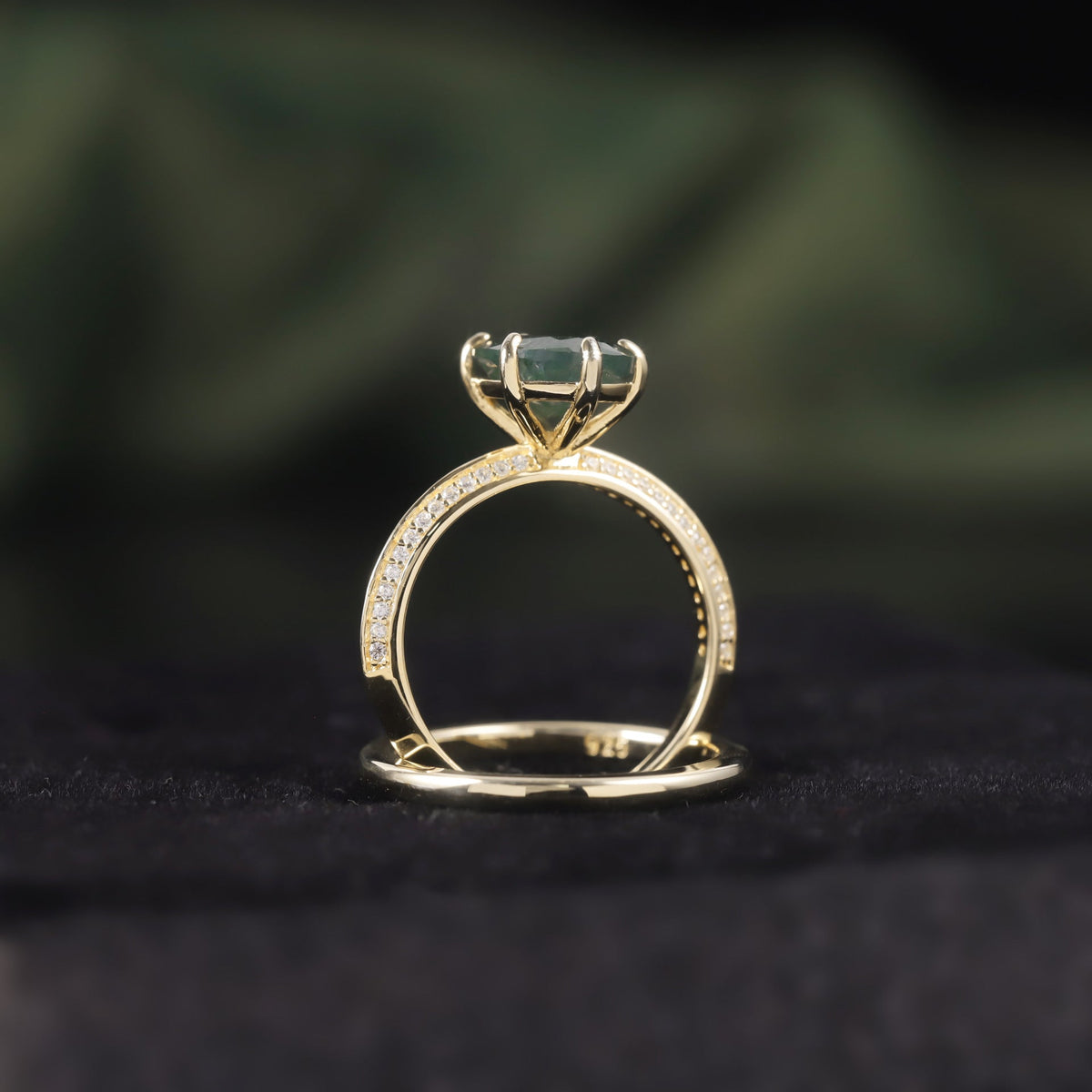Oval Classic Moss Agate Engagement Ring