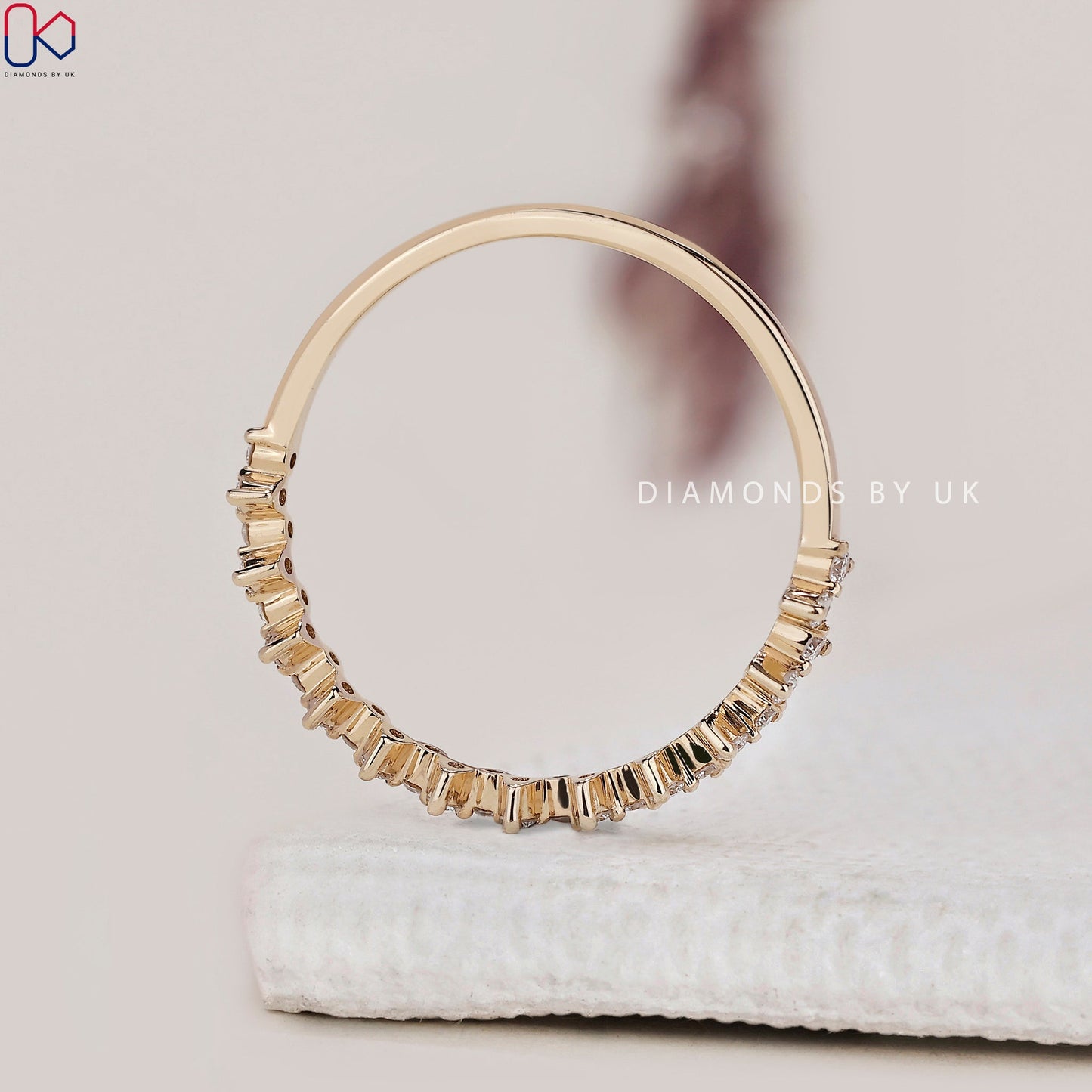 Zig Zag Diamond Wedding Band In Yellow Gold
