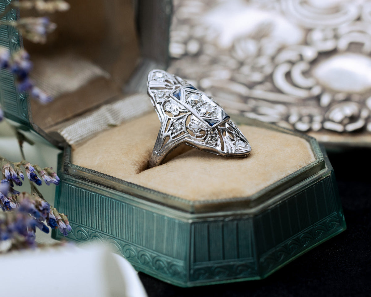 Vintage Women's Engagement Ring With Diamond & Lab-Grown Sapphire Accents In Platinum