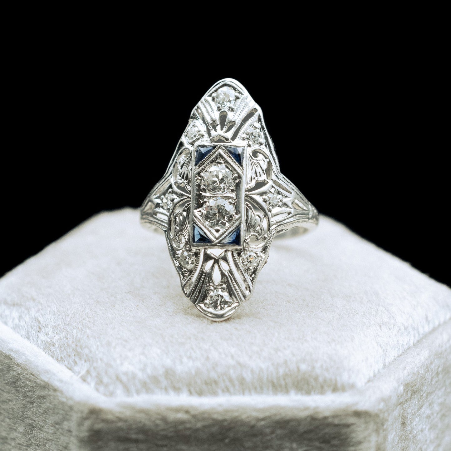 Vintage Women's Engagement Ring With Diamond & Lab-Grown Sapphire Accents In Platinum