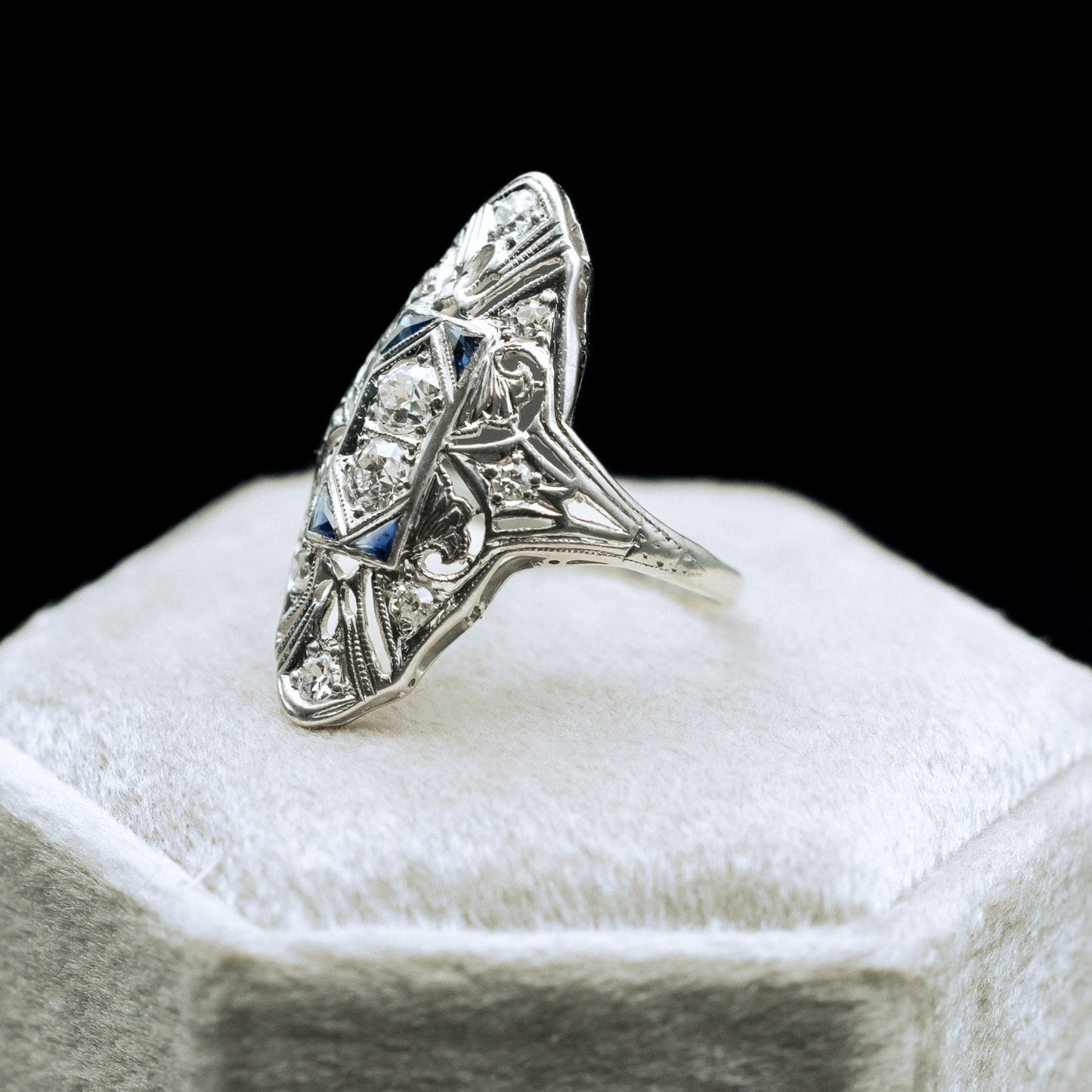 Vintage Women's Engagement Ring With Diamond & Lab-Grown Sapphire Accents In Platinum